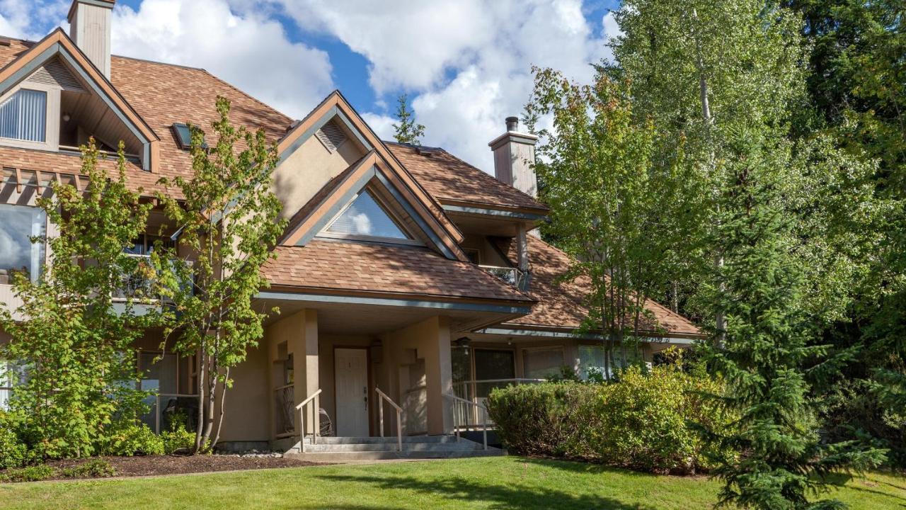 Holiday home Gleneagle 1 | Townhome, 700m To Skiing, Near Free Village Shuttle, Fireplace, Secure Parking Whistler