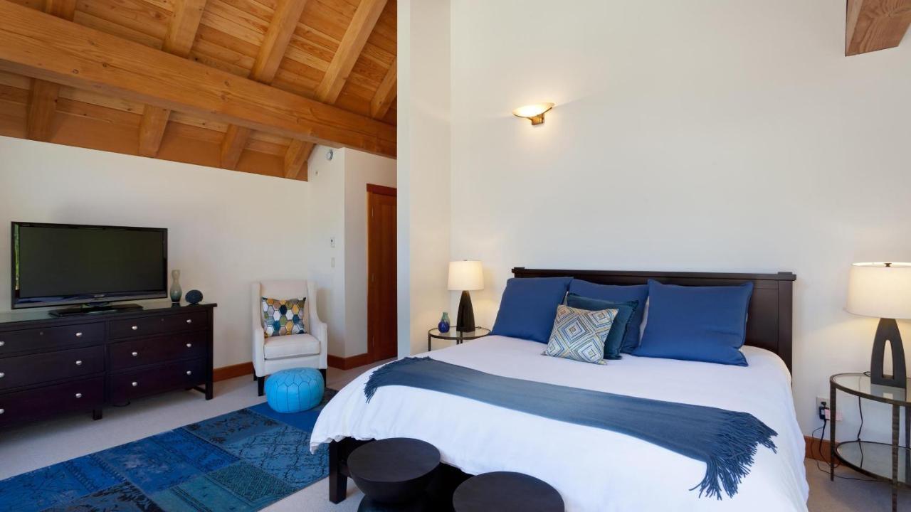 Kadenwood 2972 | Mountainside With Hot Tub, Views, Pool Table & Outdoor Fireplace
