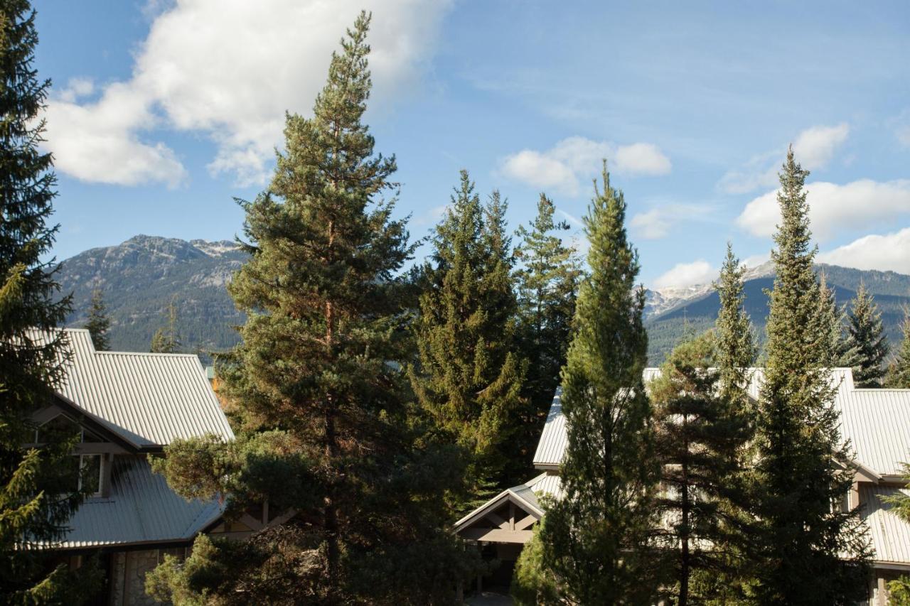 Holiday home Stoneridge 12 | Modern & Bright Townhome Close To Hill W/ Hot Tub & Parking