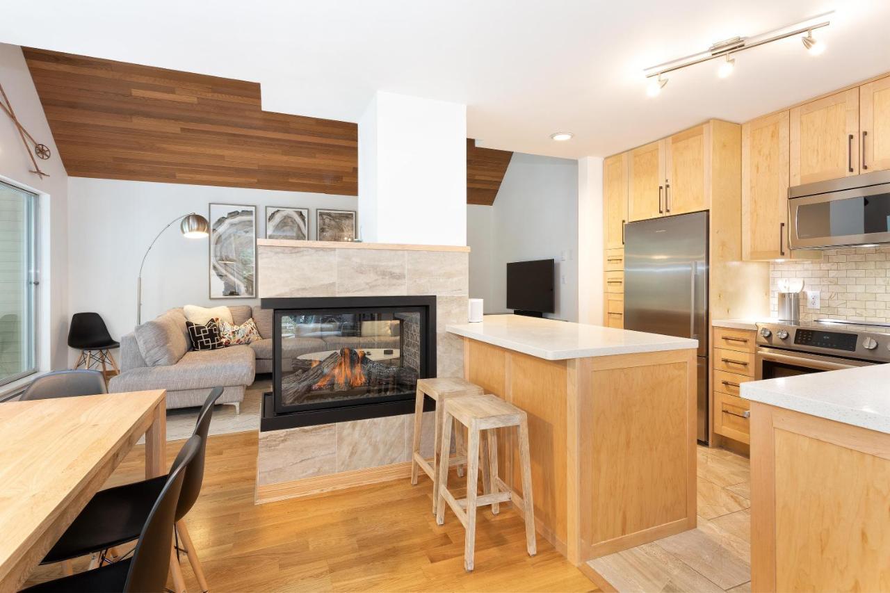 Snowbird 304 | Newly Renovated Townhome Perfect For Families! Hot Tub & Underground Parking * Whistler