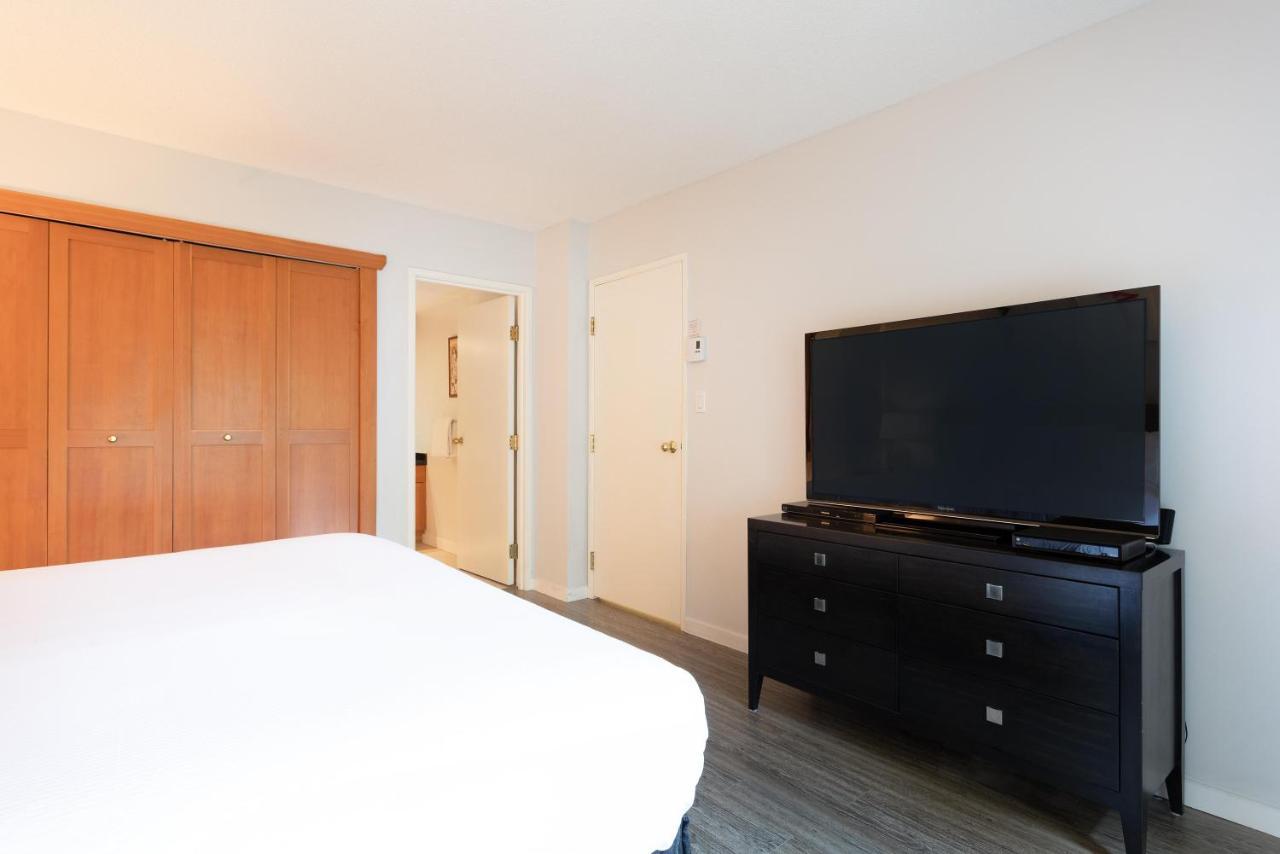 Woodrun 107 | New Listing! Ski-in, Ski-out, Heated Pool, Hot Tub & Parking
