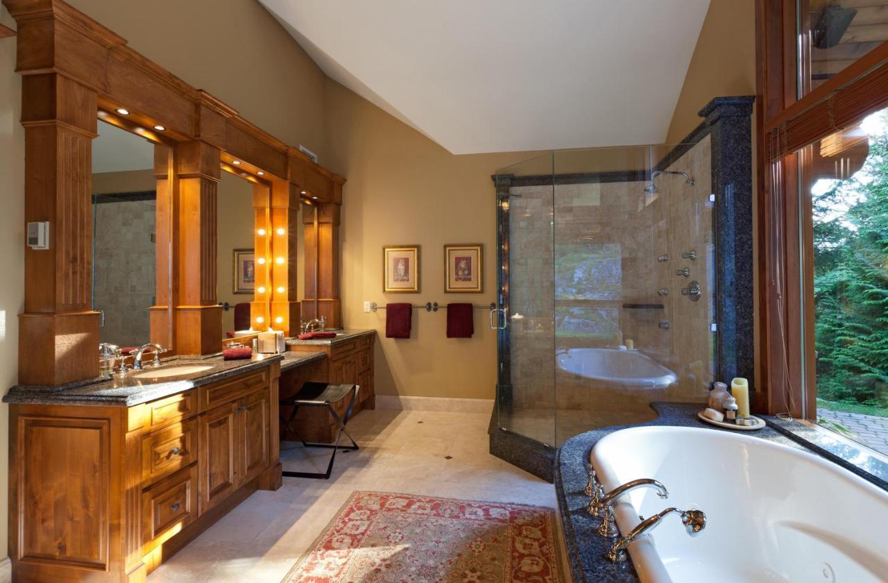 Alpine View | Popular Chalet, Hot Tub, Theatre Room, Stunning Views Whistler