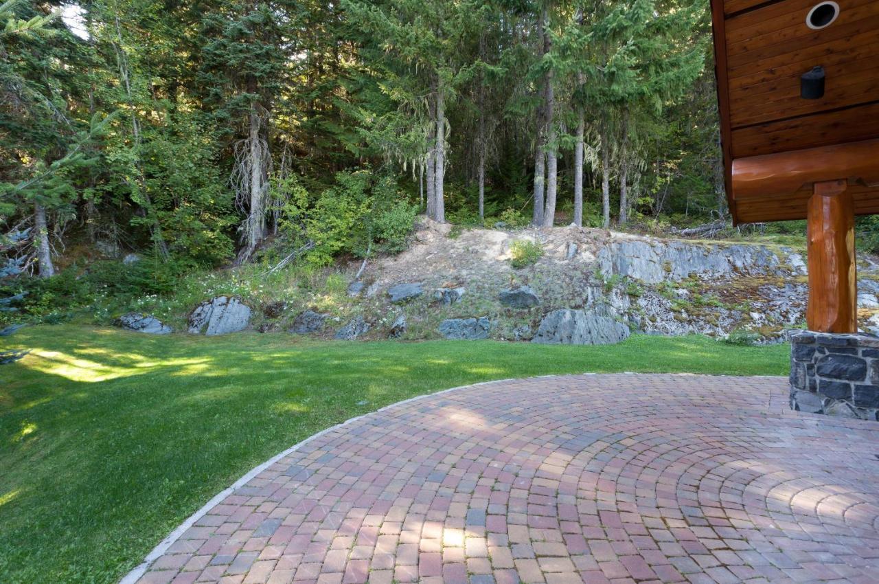 Alpine View | Popular Chalet, Hot Tub, Theatre Room, Stunning Views Holiday home *