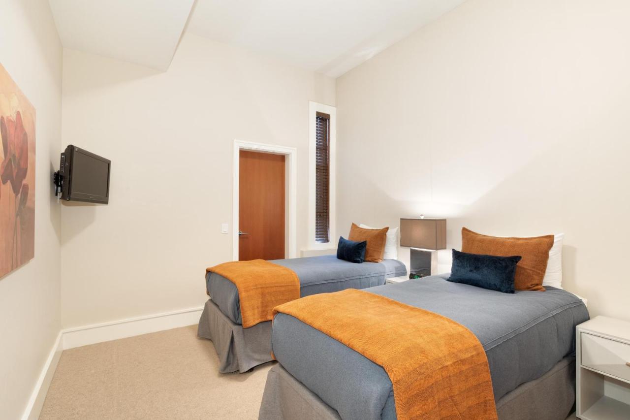 Holiday home Fitzsimmons Walk 19 | Popular Townhome Near Village With Private Hot Tub & Parking