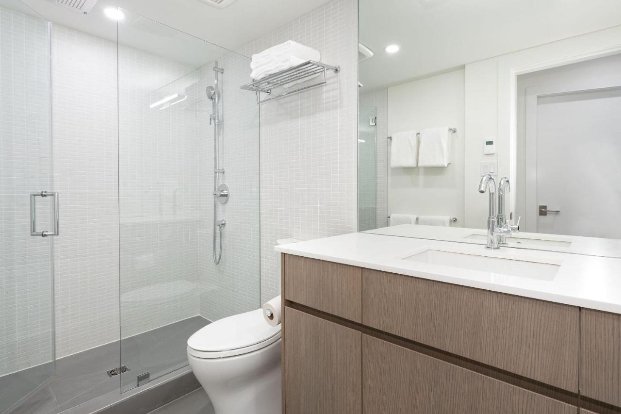 Blackcomb Greens 20 | Stylish Townhome With Parking, Shared Hot Tub, Village Shuttle, Views Holiday home