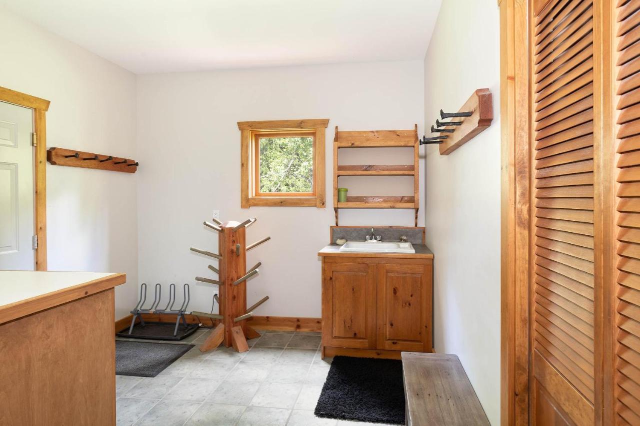 Meadow | Large Family-friendly Chalet, Mountain Views, Fireplace, Hot Tub *