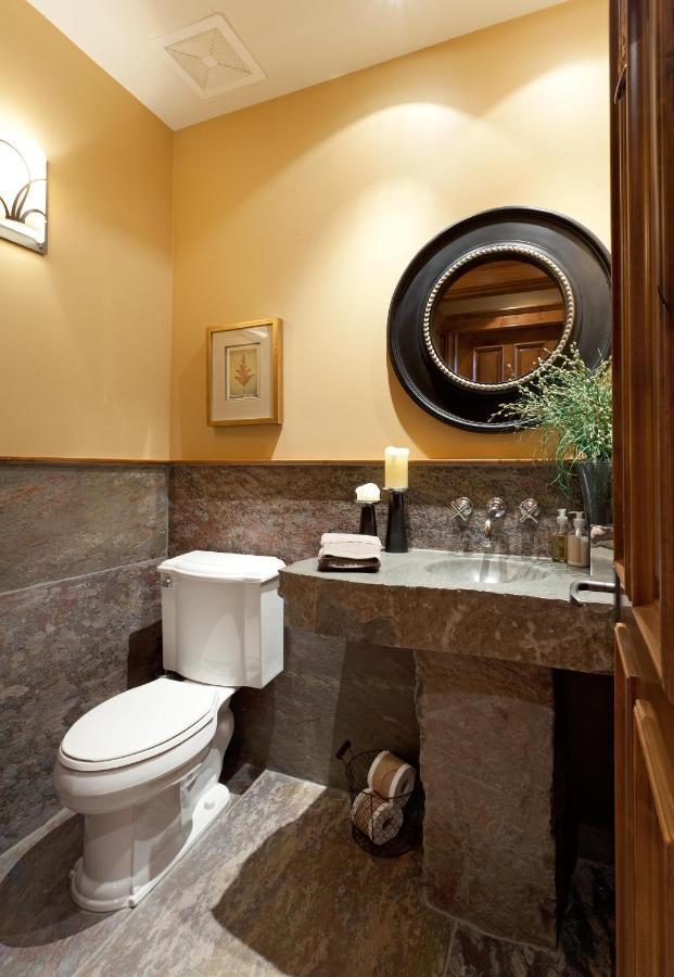 Holiday home Alpine View | Popular Chalet, Hot Tub, Theatre Room, Stunning Views Whistler