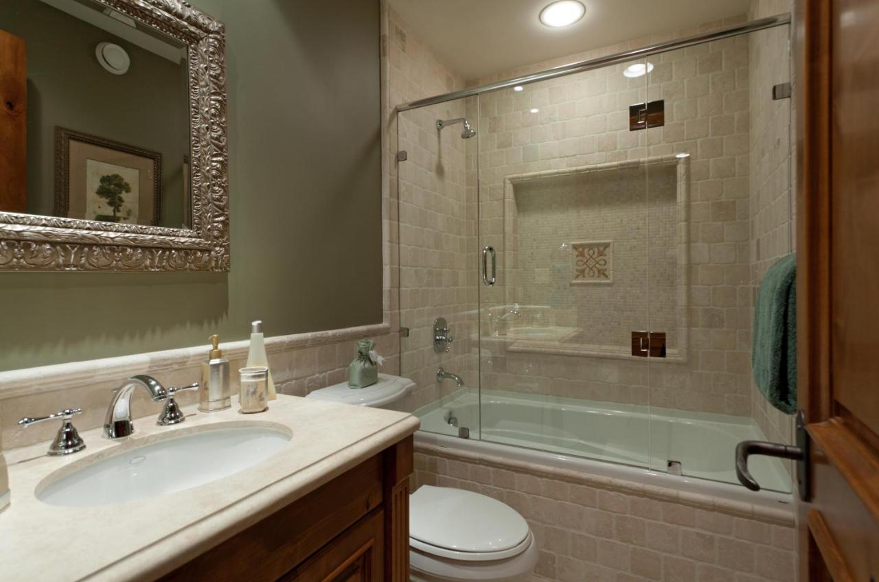 Alpine View | Popular Chalet, Hot Tub, Theatre Room, Stunning Views * Whistler