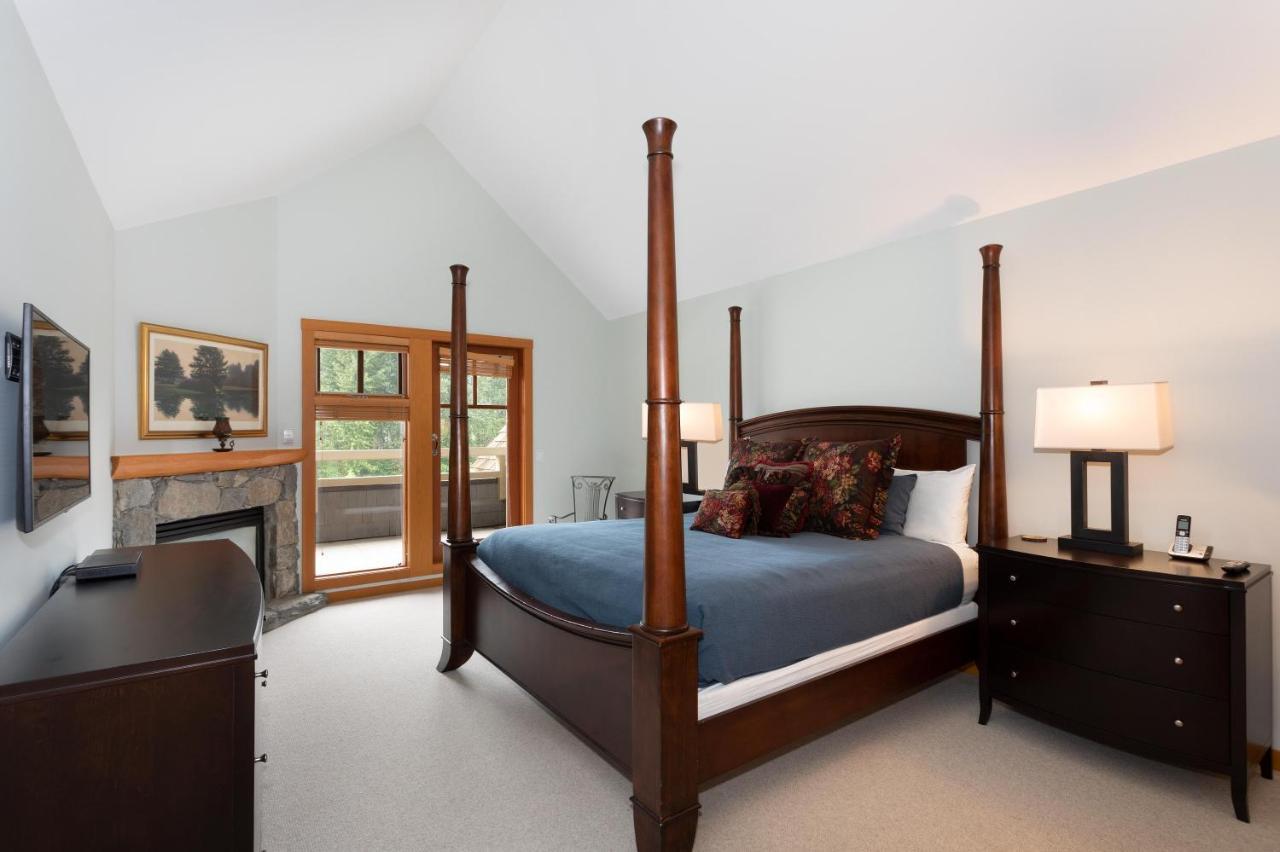Goldenwood 8337 | Townhome W/ Panoramic Fairway View, Top-deck Hot Tub, 2 Car Garage * Whistler