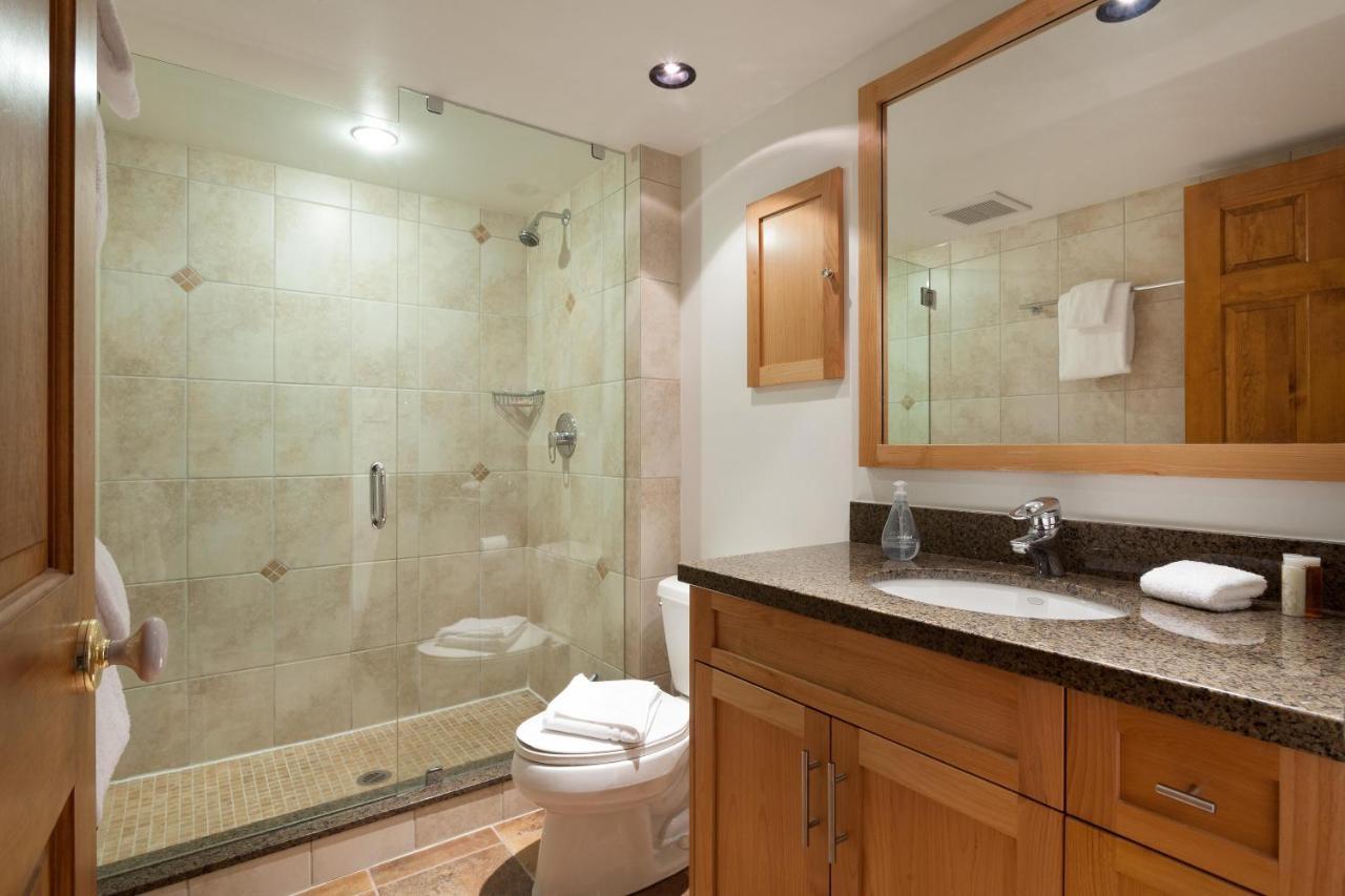 Painted Cliff 11 | Dog Friendly! Ski-in Ski-out Benchlands Townhome W/ Hot Tub & Fireplace * Whistler