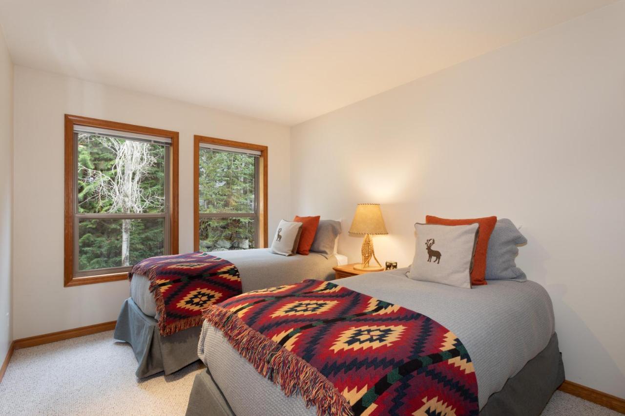 Holiday home Painted Cliff 35 - Blackcomb With Shared Hot Tub, Secure Parking - Platinum *