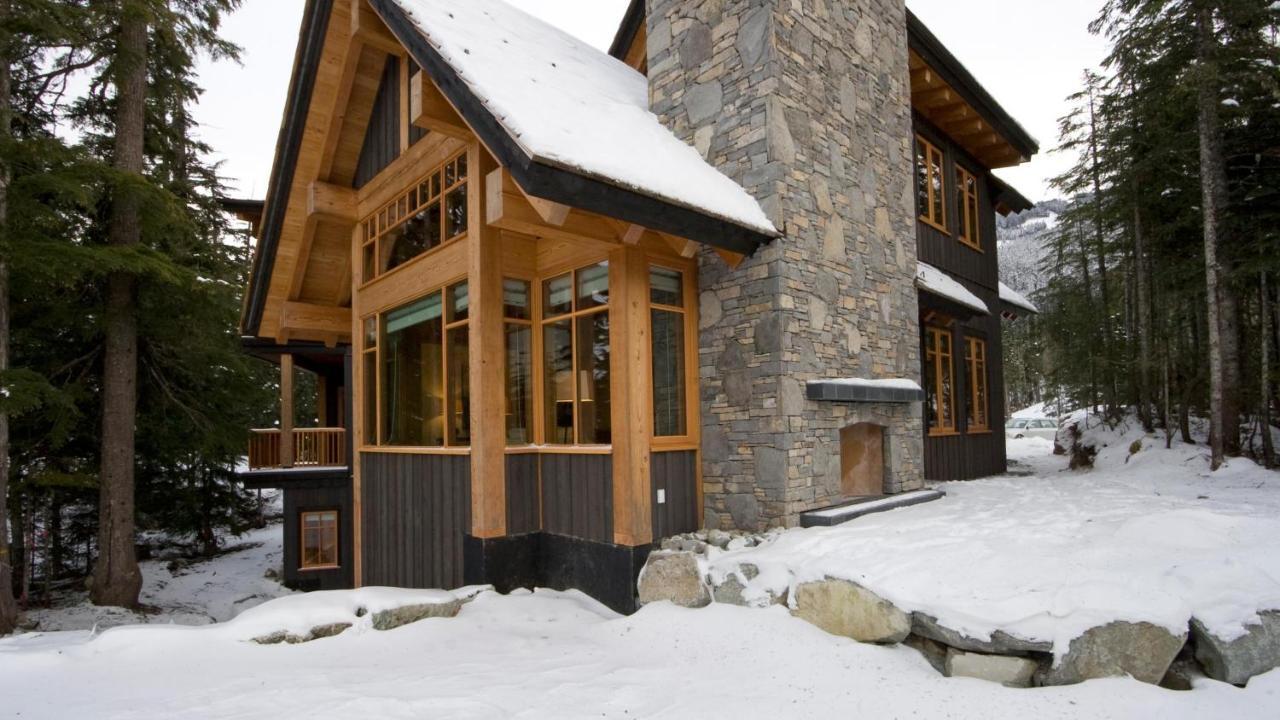 Kadenwood 2972 | Mountainside With Hot Tub, Views, Pool Table & Outdoor Fireplace Holiday home *