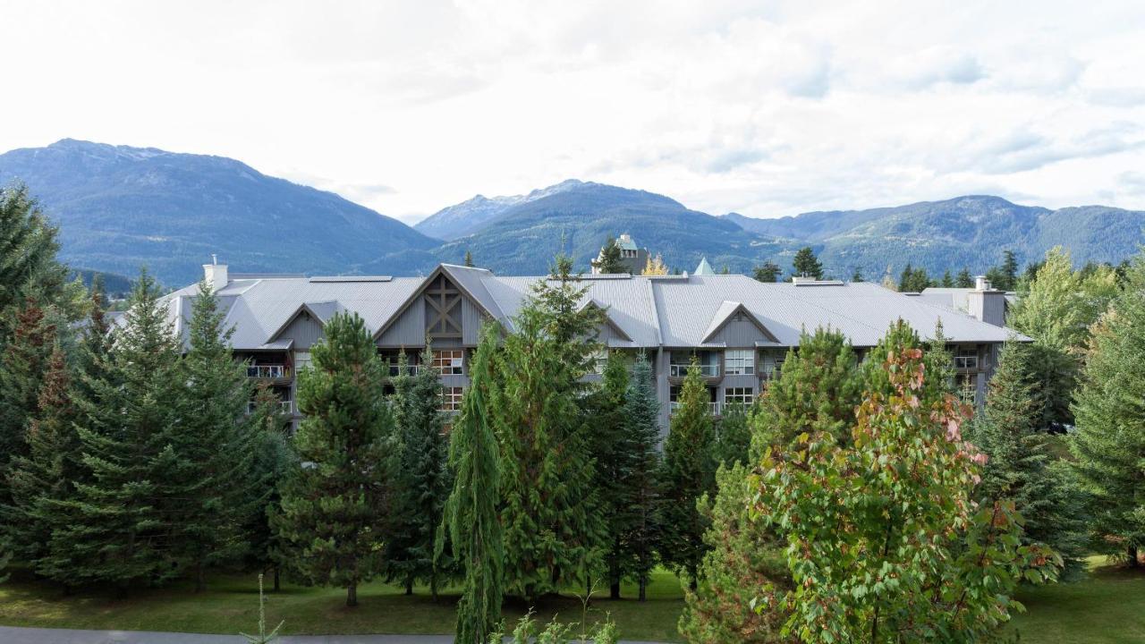 Holiday home Woodrun 307 | Sleek Slopeside Unit W/ Pool, Hot Tub, & Heated Floors Whistler