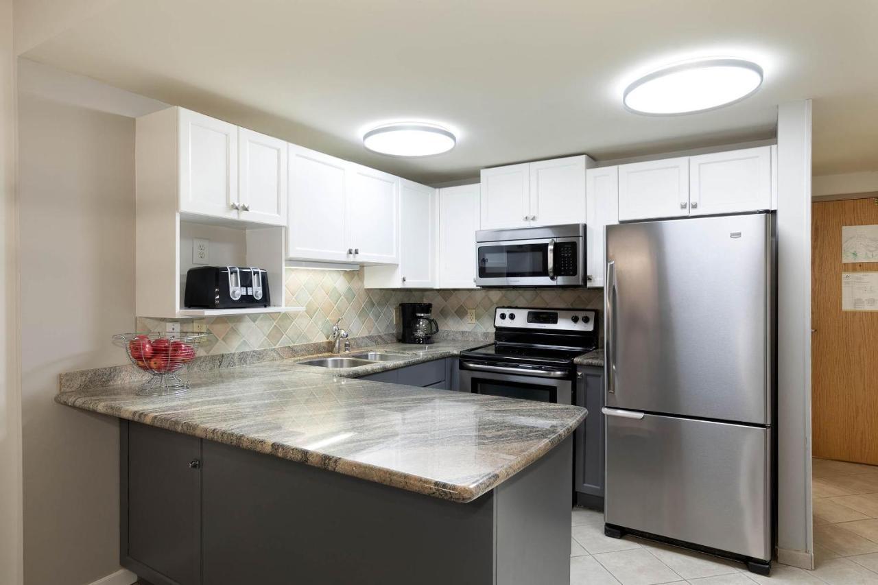 Holiday home Woodrun 412 | Ski-in-ski-out, Pool, Hot Tub, & Free Parking *