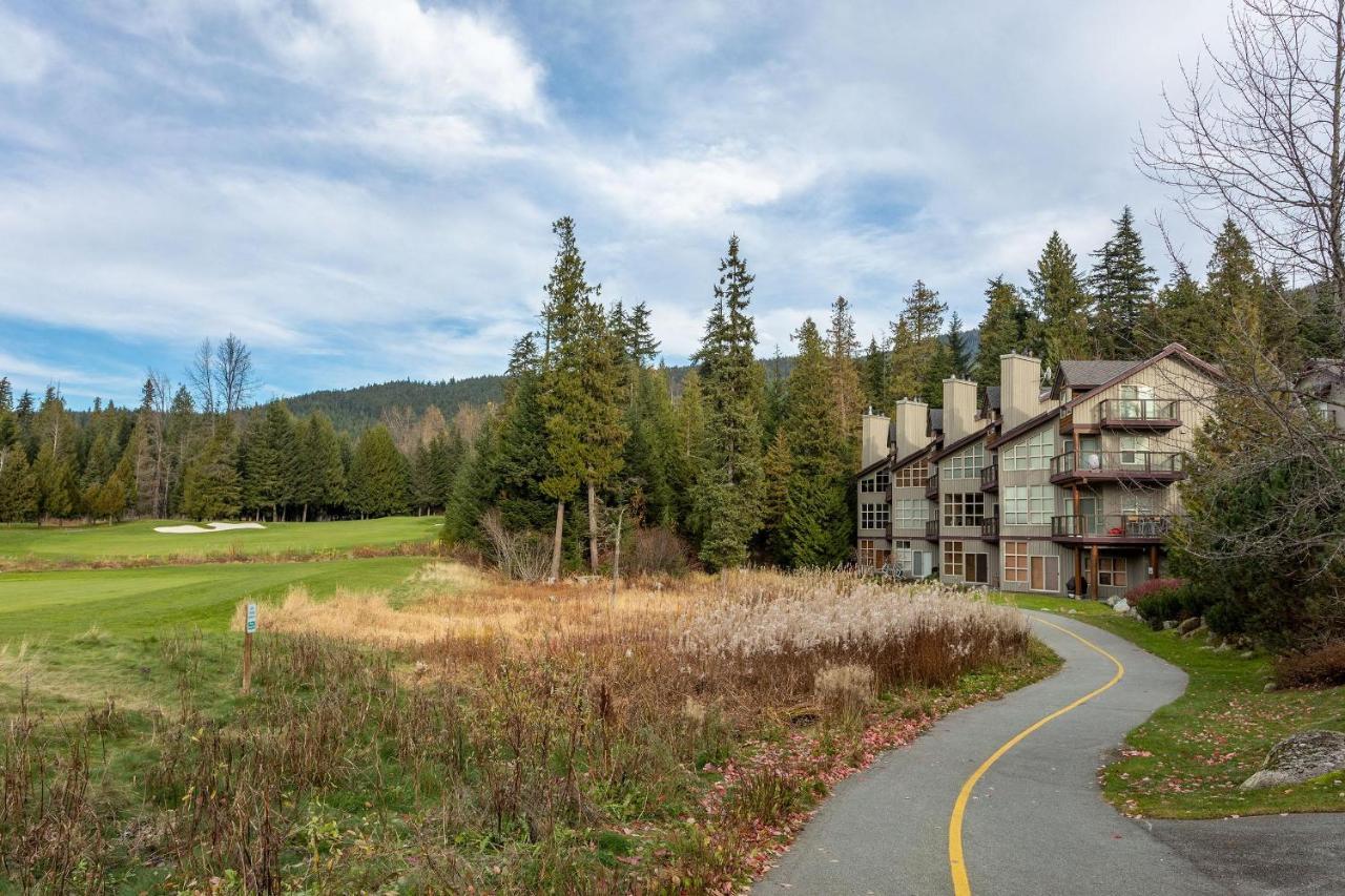 Blackcomb Greens 06 | Spacious Townhome, Shared Hot Tub, Near Shuttle & X-country Skiing * Whistler