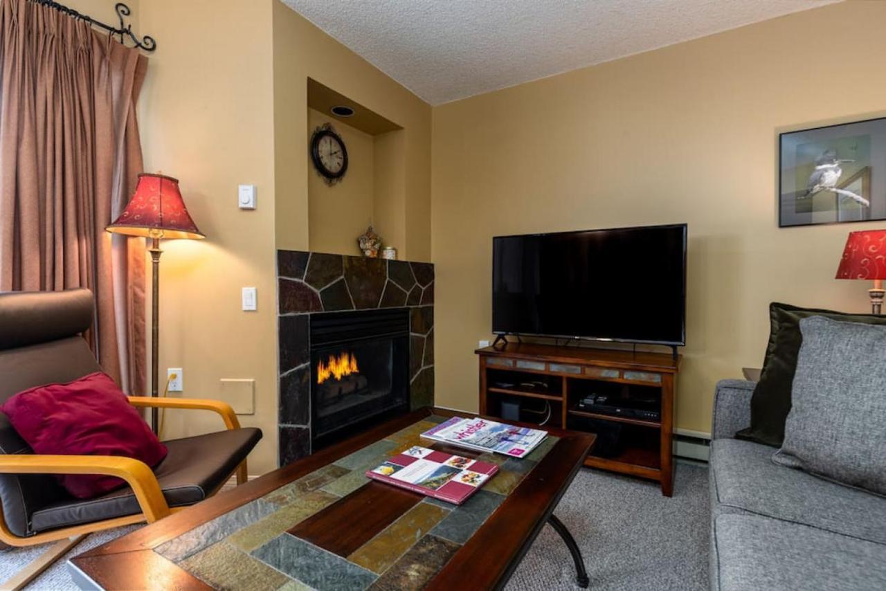 Apartment The Maple Ski-in Ski-out 1 Bed With Hot Tub And Pool