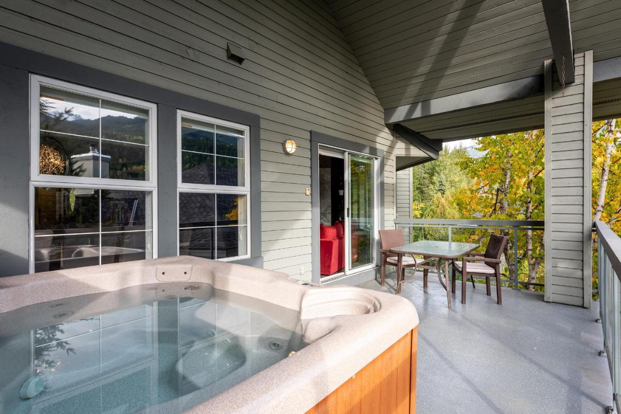 Renovated Lynx - Spacious 4 Bedroom With Private Balcony And Hot Tub! Holiday home