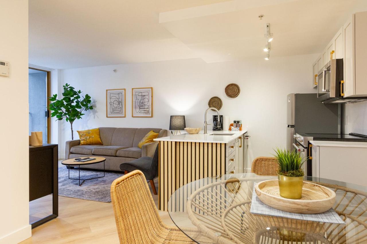 Newly Renovated In Village Sleeps 4