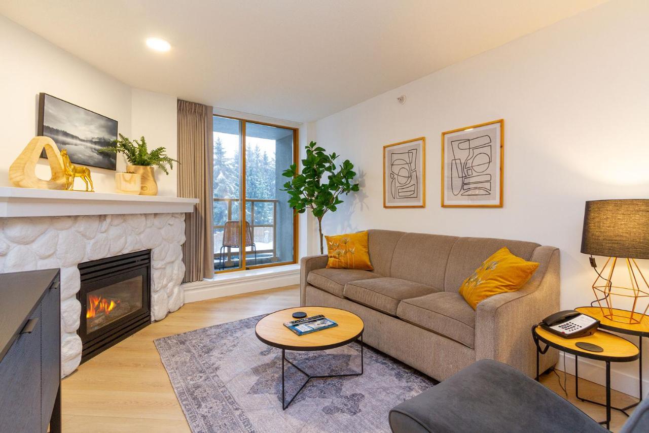 Newly Renovated In Village Sleeps 4