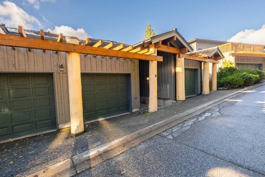 Taluswood Ridge By Outpost Holiday home Whistler