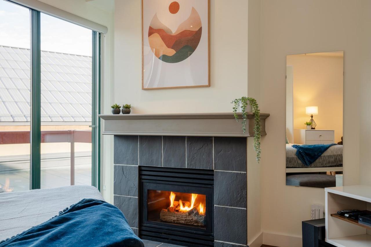 Apartment Studio, Modern In The Heart Of The Village By Harmony