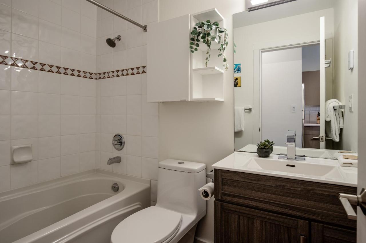 Apartment Studio, Modern In The Heart Of The Village By Harmony