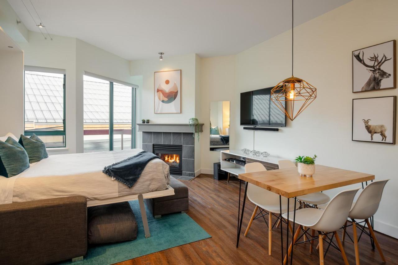 Studio, Modern In The Heart Of The Village By Harmony Apartment Whistler