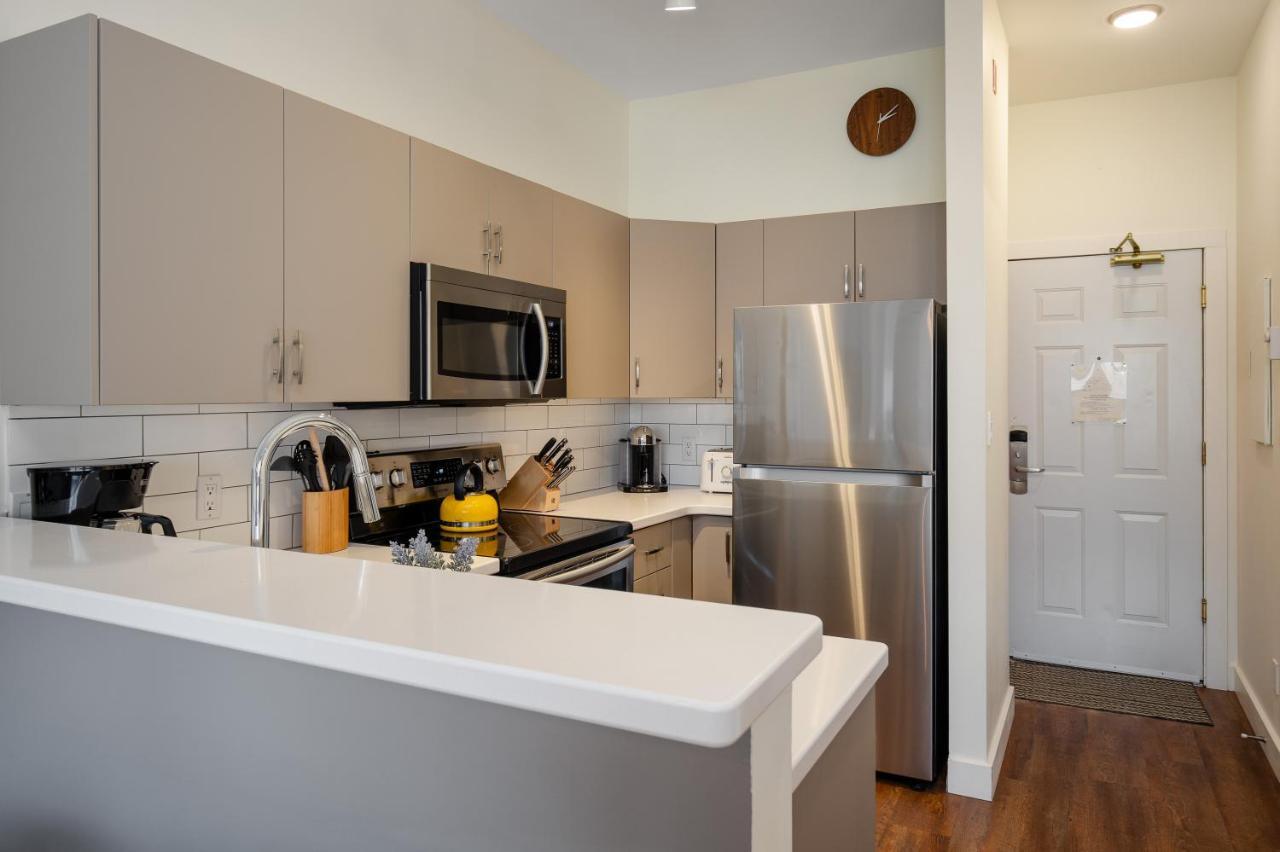 Studio, Modern In The Heart Of The Village By Harmony Apartment