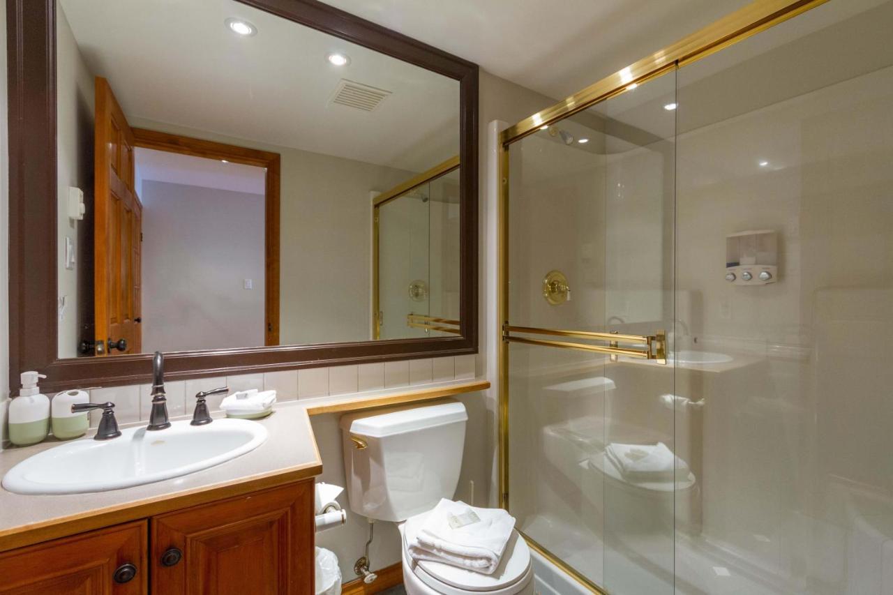 Holiday home Arrowhead Point 9 | Home, Private Hot Tub, Shuttle Bus To Village *