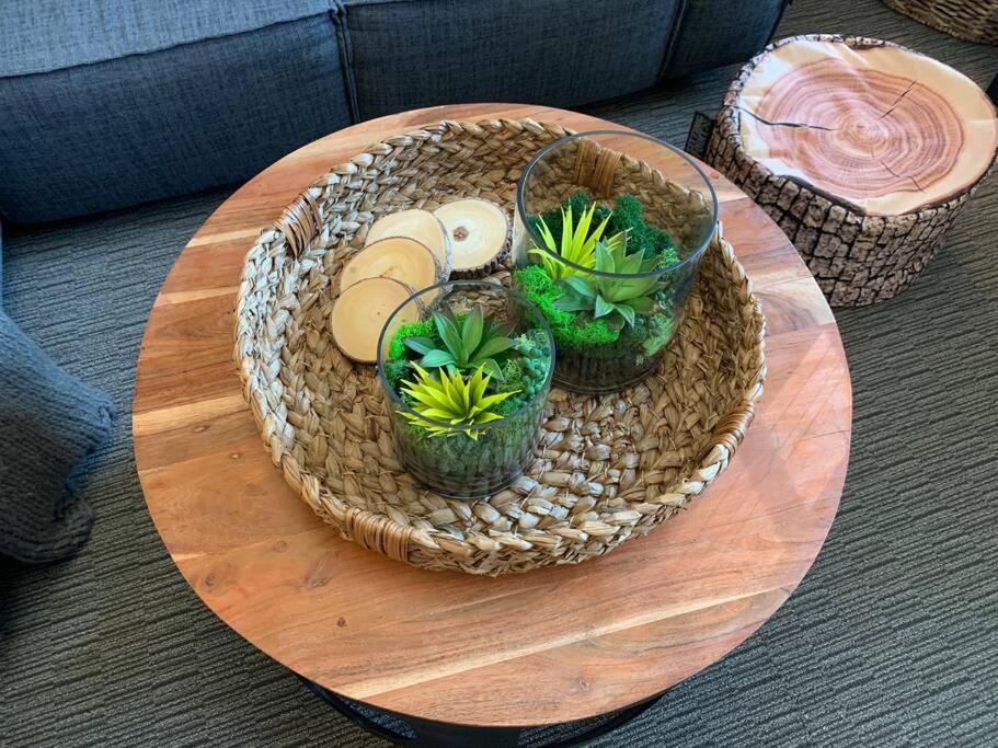 The Eden - Luxury 2 Bdrm In / Out Apartment *
