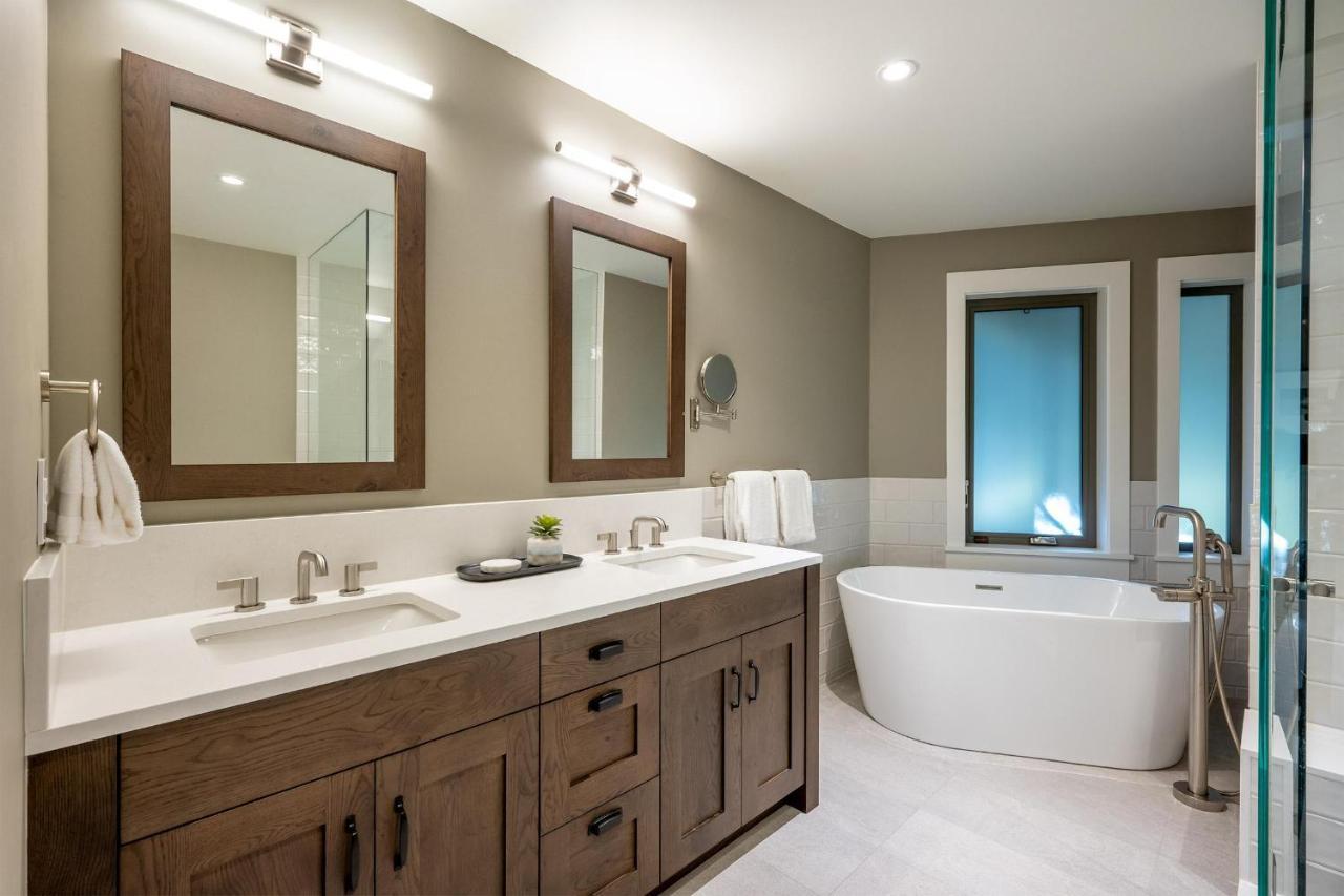 Holiday home Glacier View | Family With Hot Tub & Views, Set In A Tranquil Location Whistler