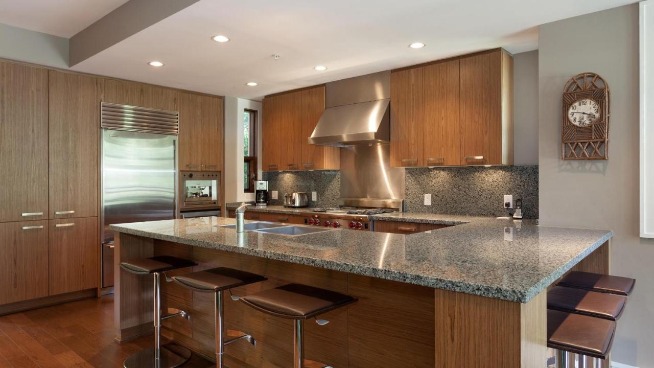 Holiday home Fitzsimmons Walk 12 | Near Skiing & Village, Hot Tub, Mtn Views, Parking *