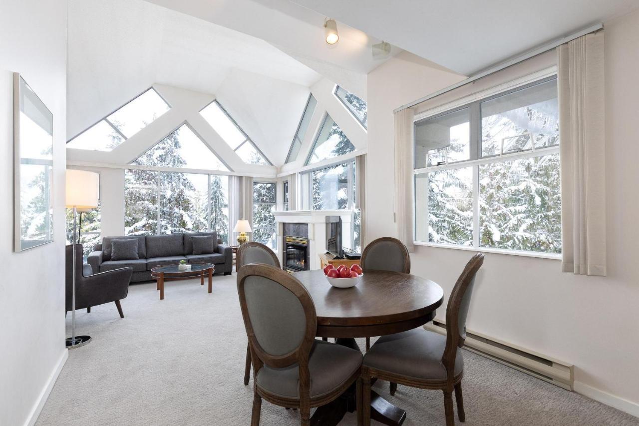 Holiday home Woodrun 517 | Large Ski-in Ski-out By Upper Village W/ Mountain Views & Shared Hot Tub Whistler