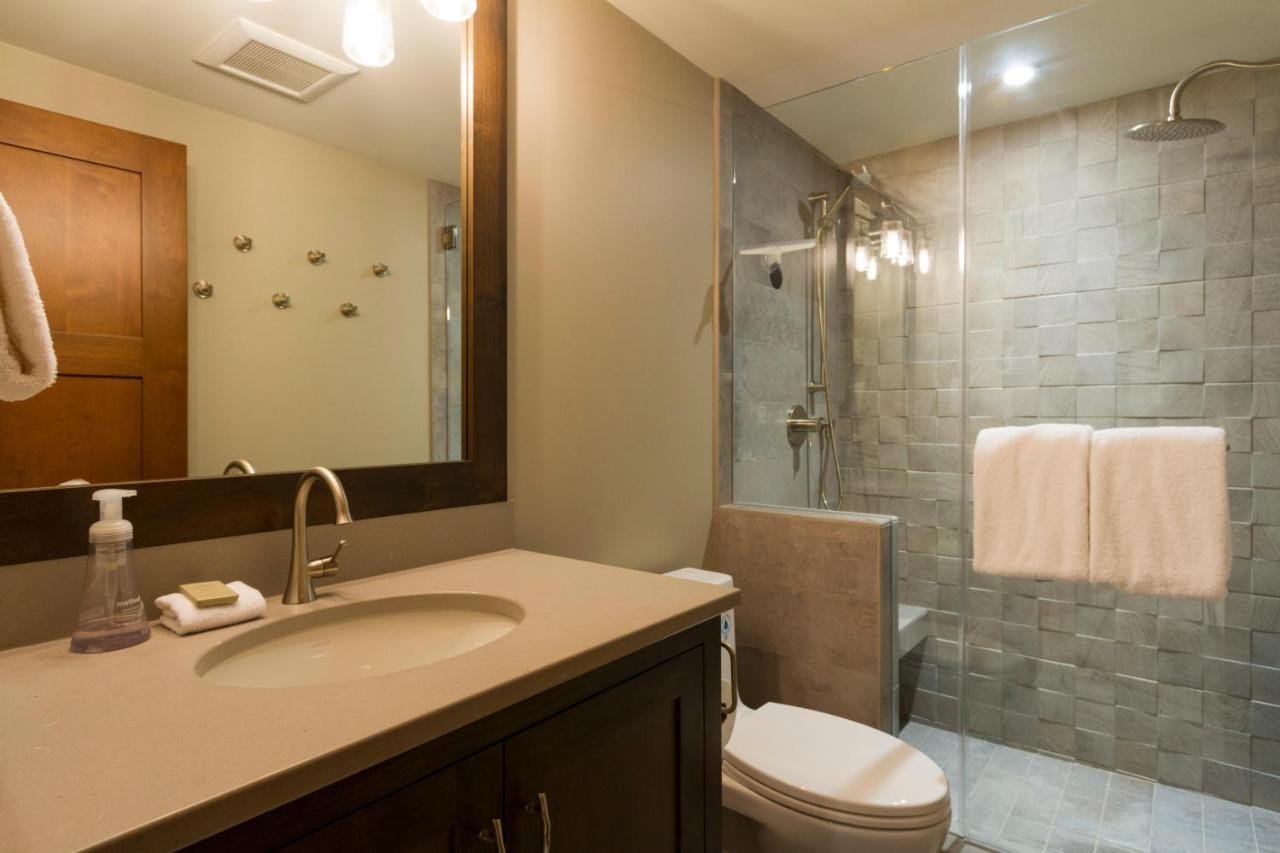 Woods | Large 5-bed Townhome Near Blackcomb Base W/ Hot Tub & Woodburning Fireplace