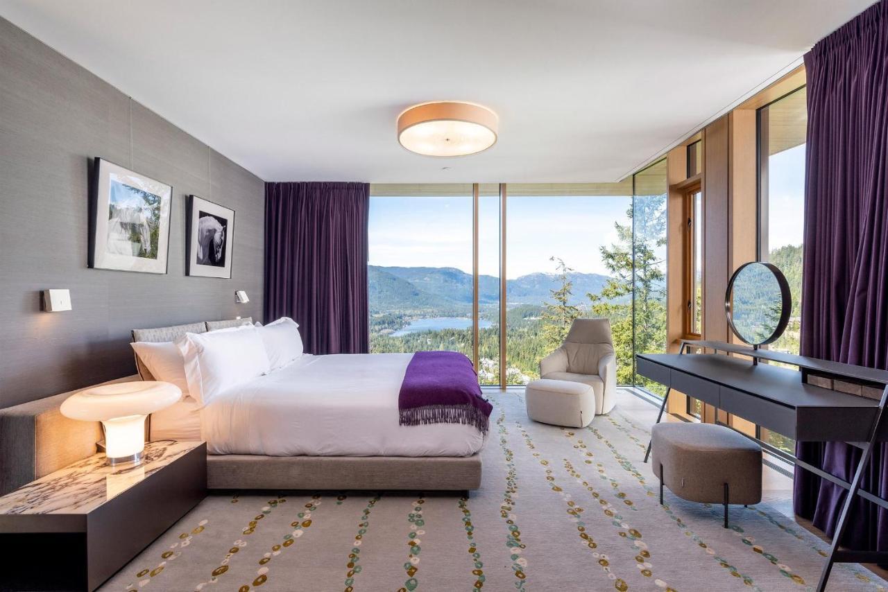 Kadenwood Serenity Estate | Exquisite Luxury W/ Breathtaking Views, Hot Tub & Private Gondola * Whistler