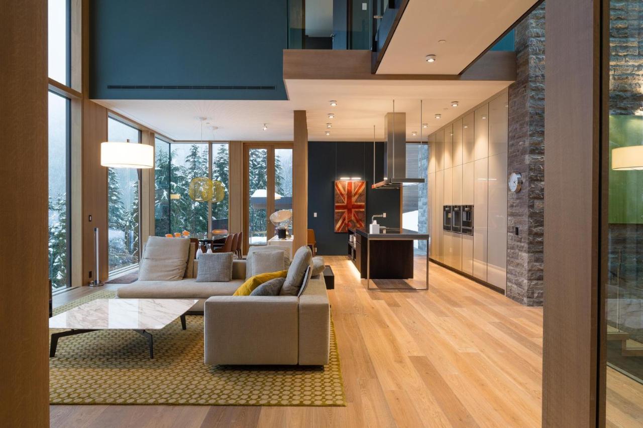 Kadenwood Serenity Estate | Exquisite Luxury W/ Breathtaking Views, Hot Tub & Private Gondola