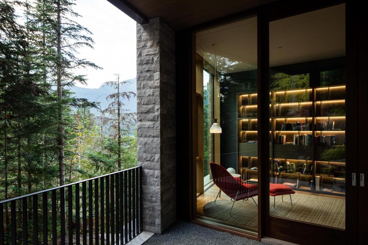 Holiday home Kadenwood Serenity Estate | Exquisite Luxury W/ Breathtaking Views, Hot Tub & Private Gondola *