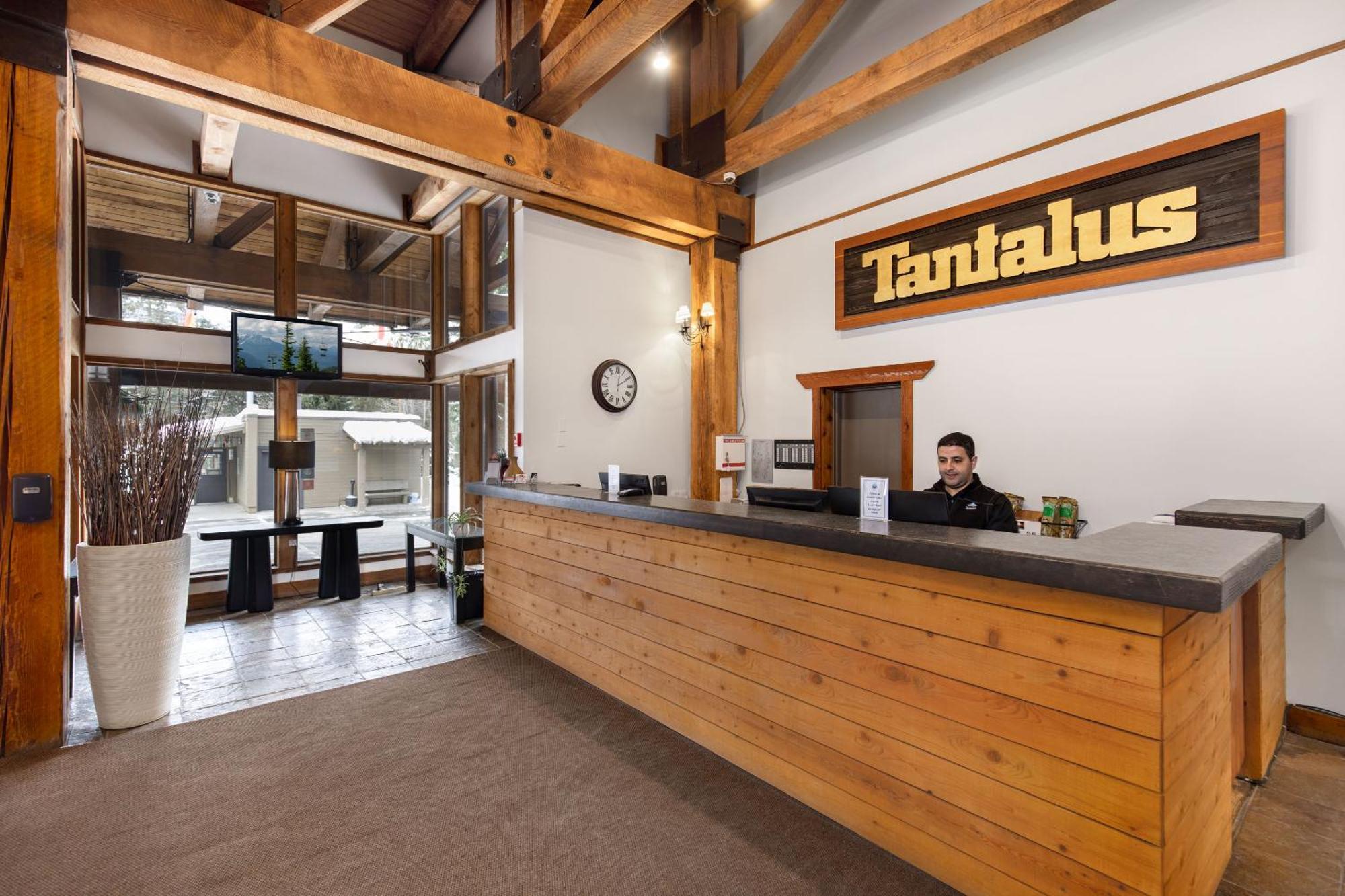 Hotel Tantalus