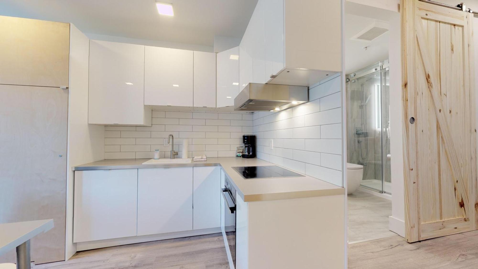 Lakefront Oasis By Harmony Holiday home Whistler