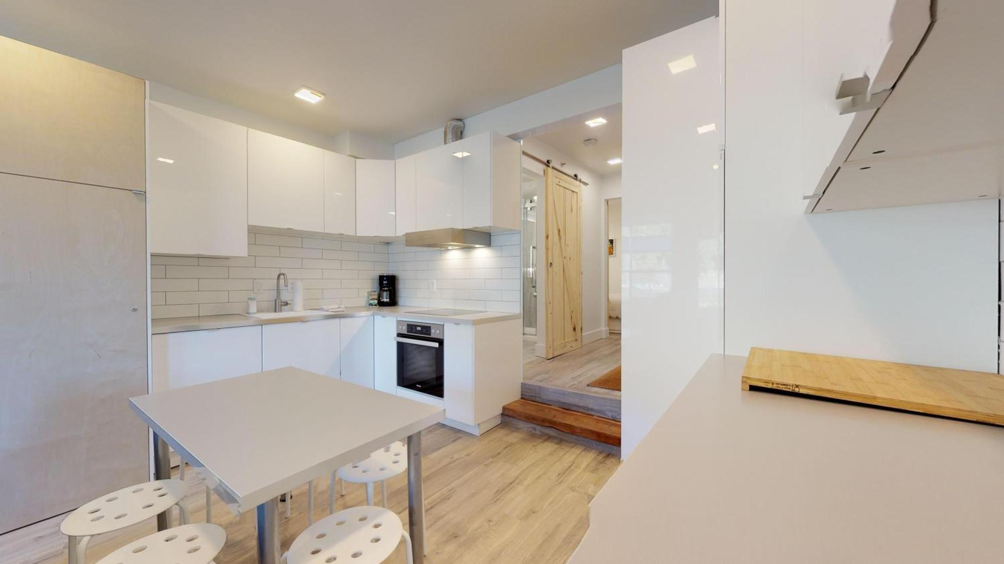 Lakefront Oasis By Harmony *