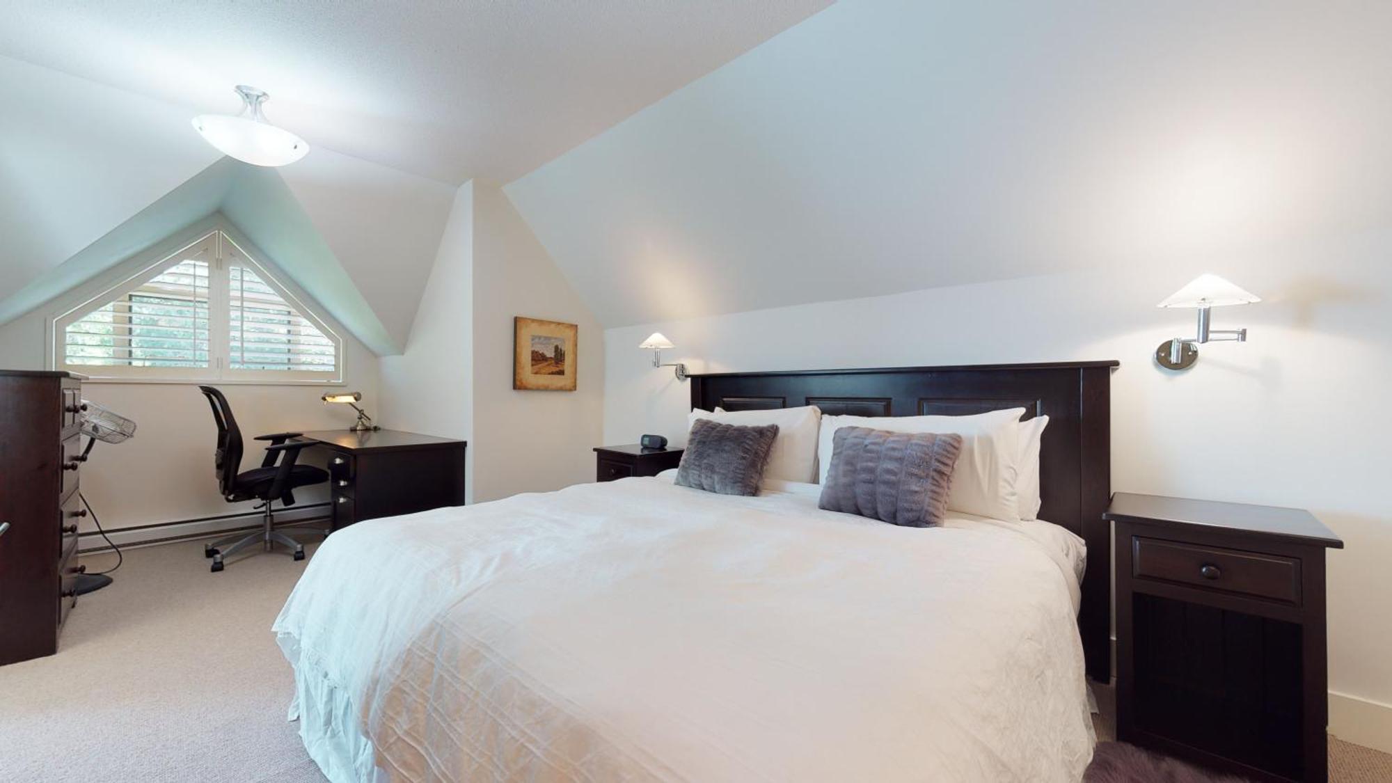 Stylish With Mountain Views By Harmony *