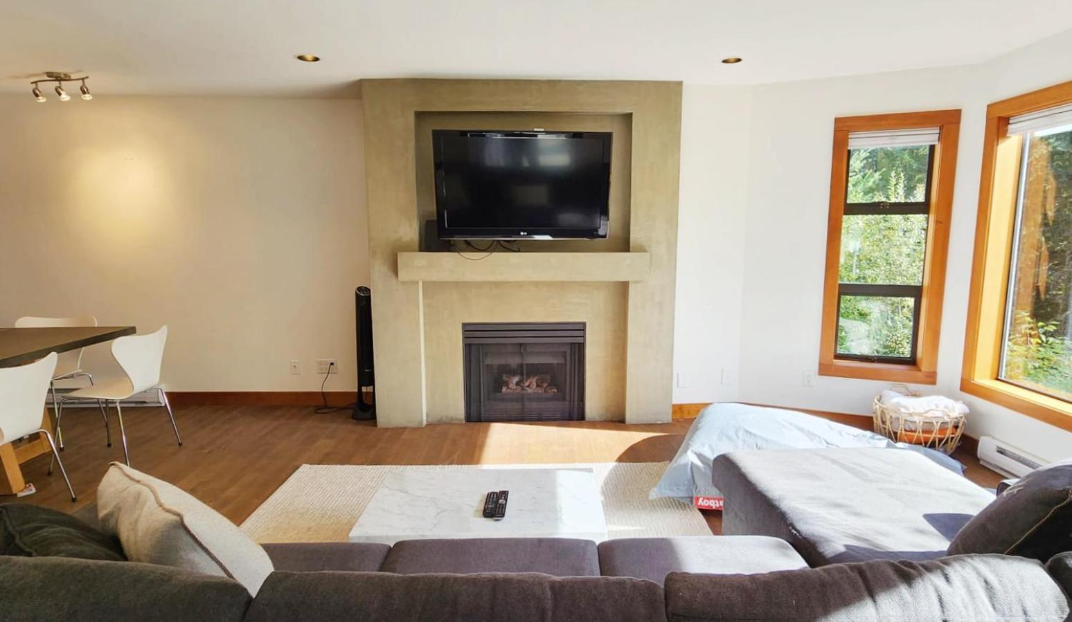Holiday home Beautiful And Spacious 2br By Harmony Whistler