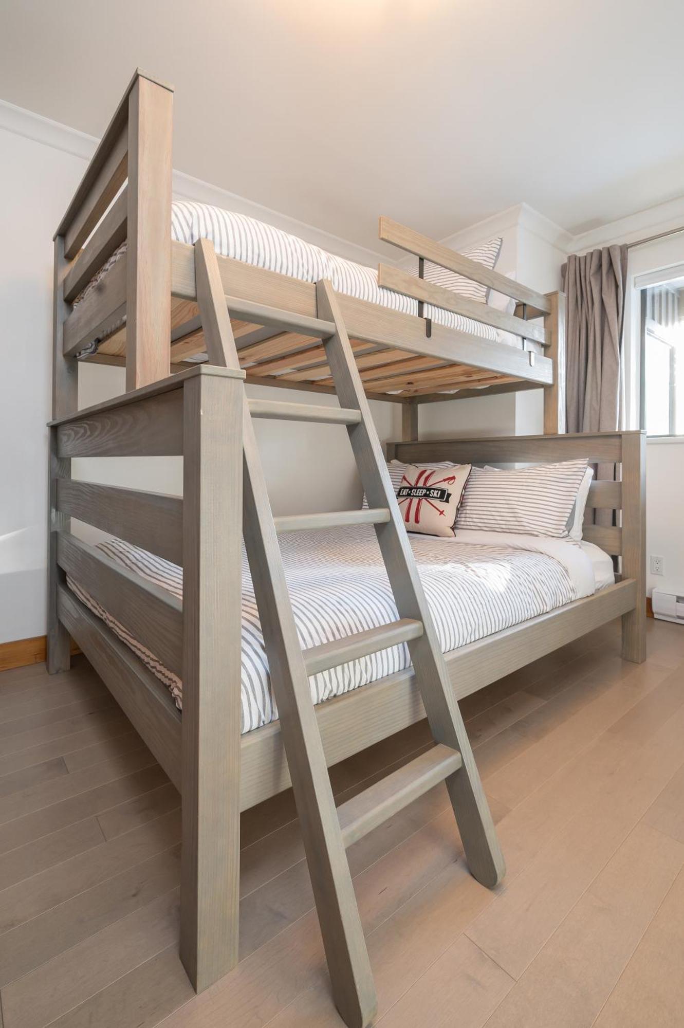 Beautiful And Spacious 2br By Harmony Holiday home