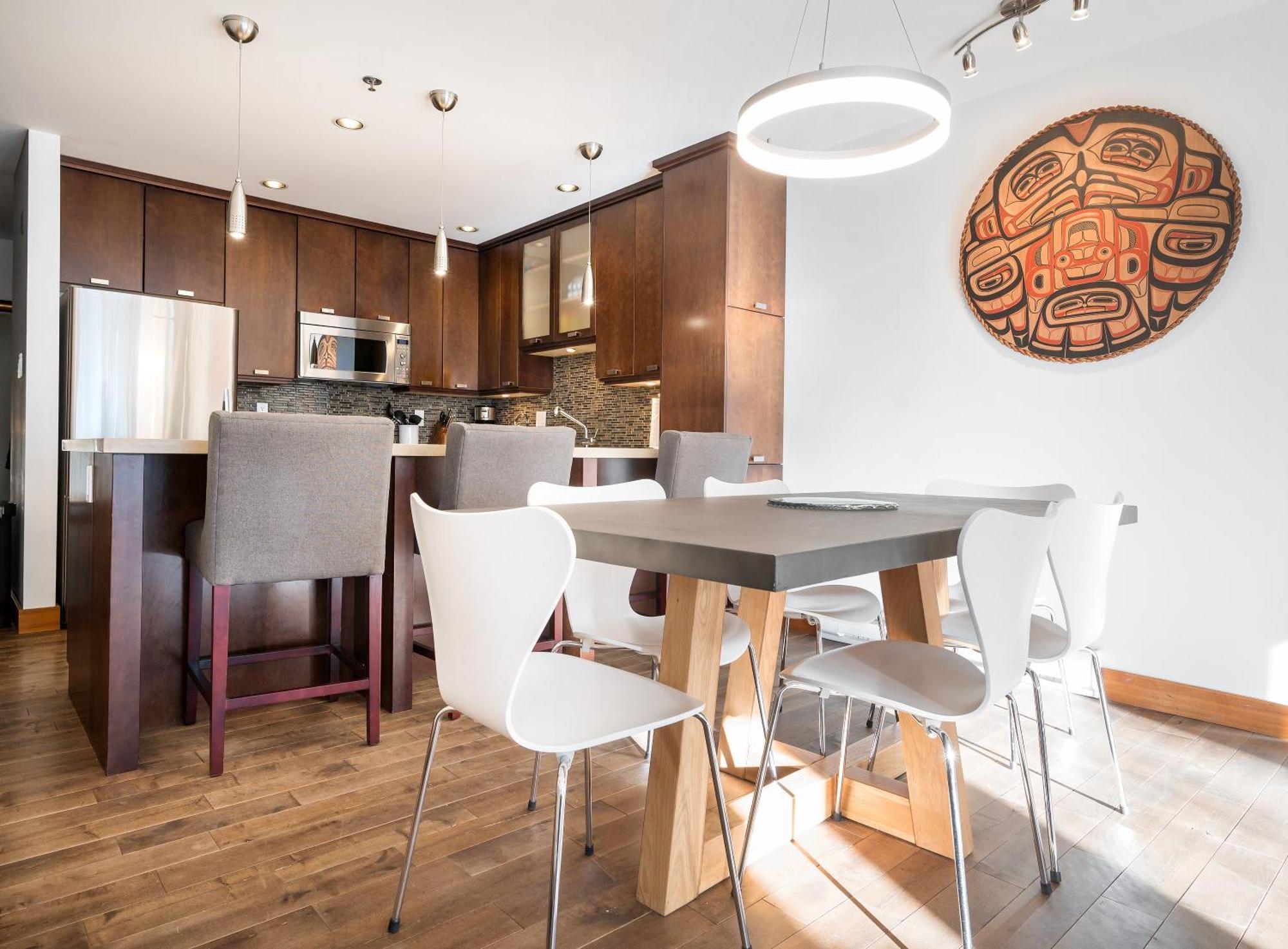 Beautiful And Spacious 2br By Harmony