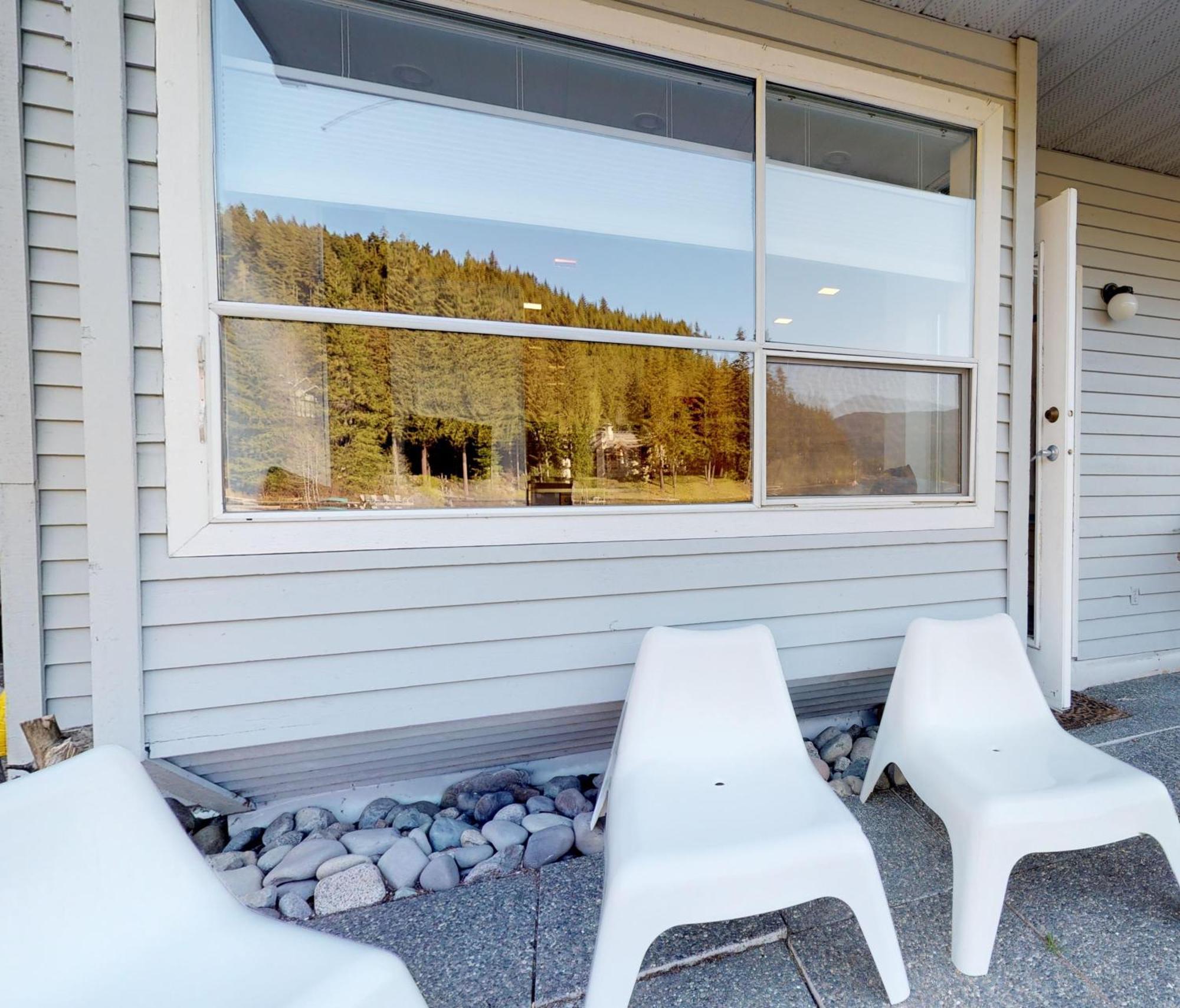 Lakefront Oasis By Harmony Holiday home *