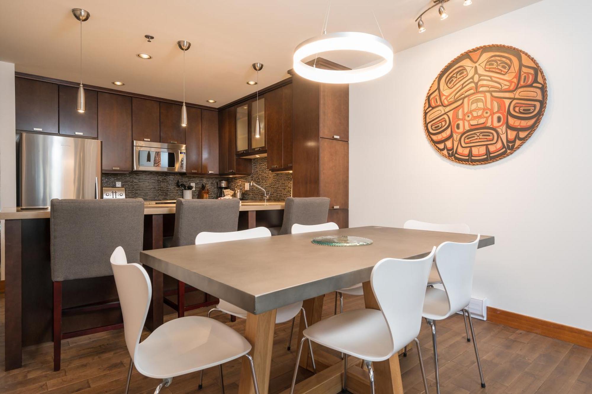 Beautiful And Spacious 2br By Harmony Whistler