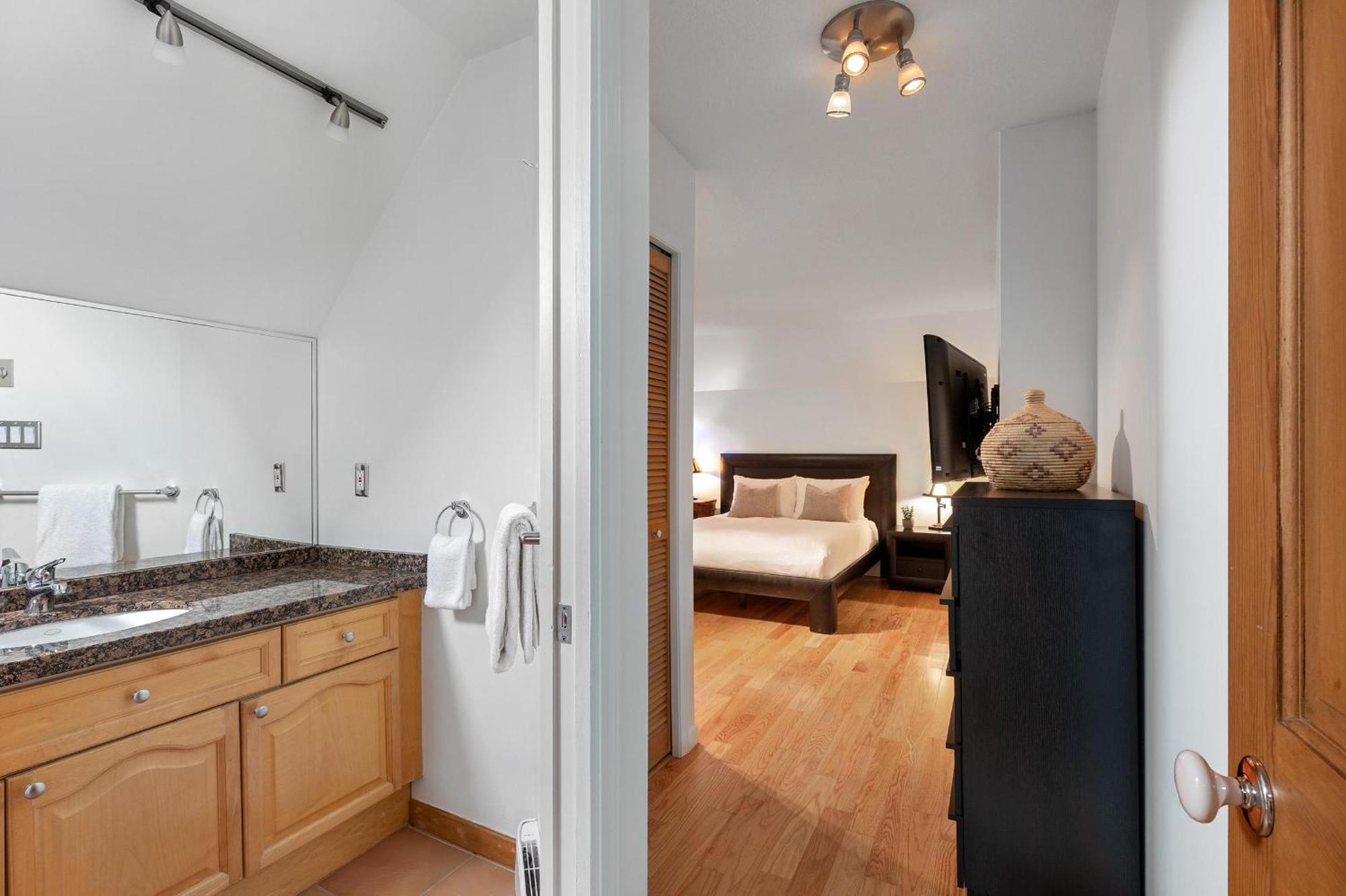 Gleneagle 29 | Family-friendly Townhouse, 700m To Blackcomb Base, Wood-burning Fireplace * Whistler