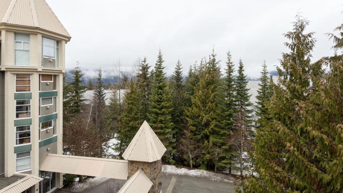 Woodrun 517 | Large Ski-in Ski-out By Upper Village W/ Mountain Views & Shared Hot Tub Whistler