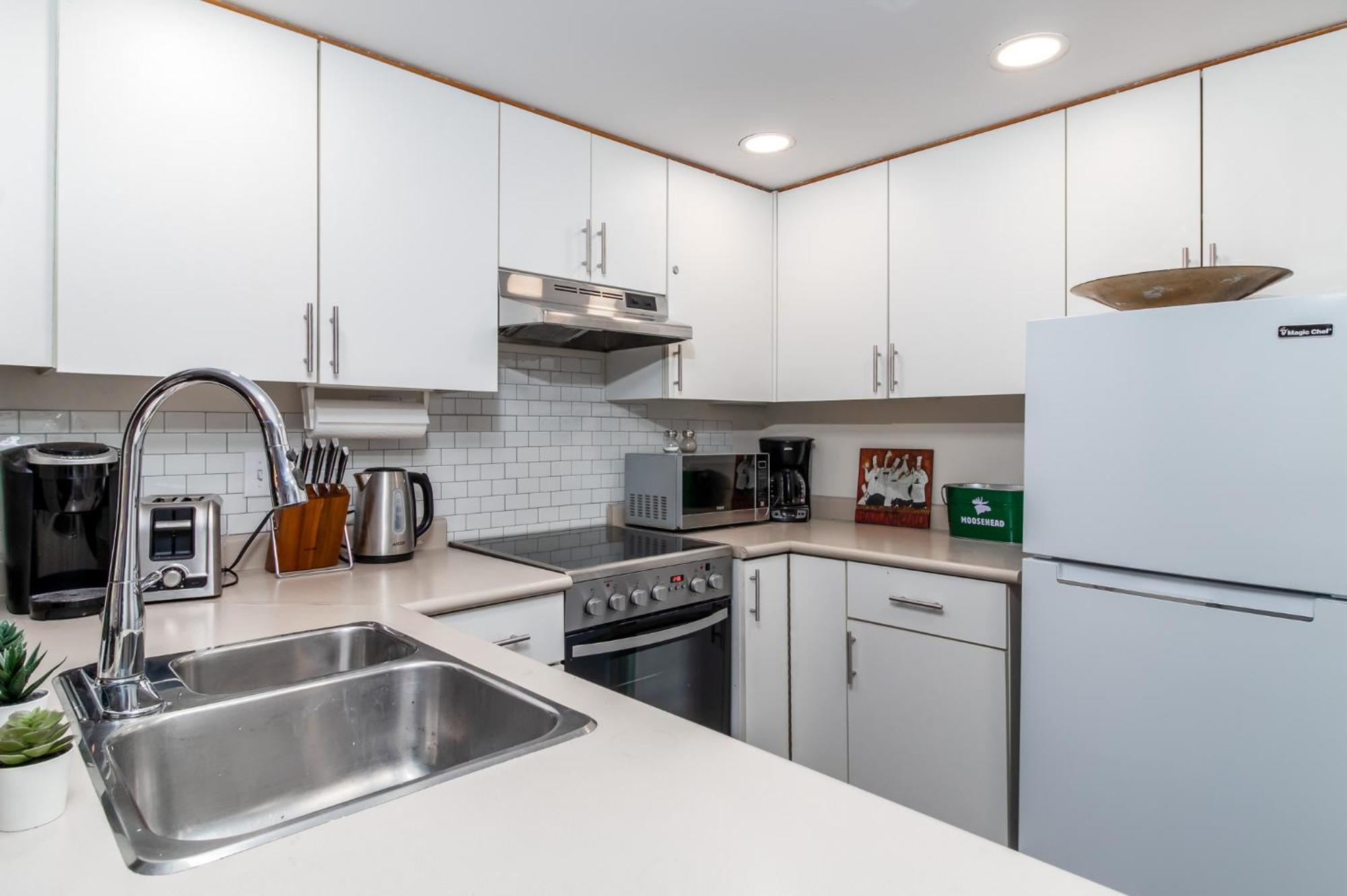 Apartment Creekside Slopeside 1br With Pool, Hot Tub, Bbq Whistler