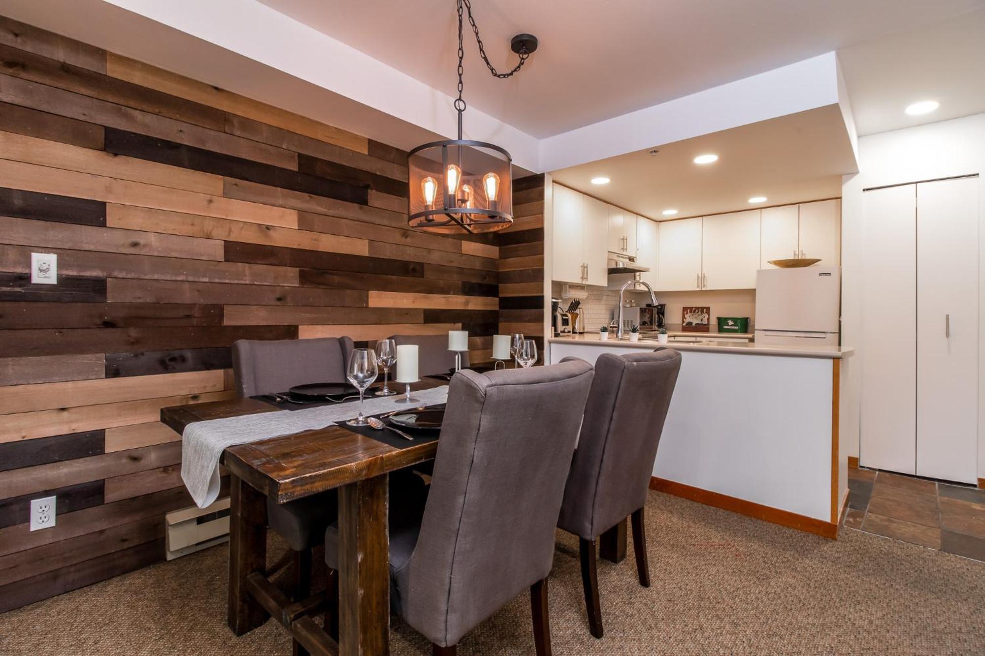 Creekside Slopeside 1br With Pool, Hot Tub, Bbq Apartment